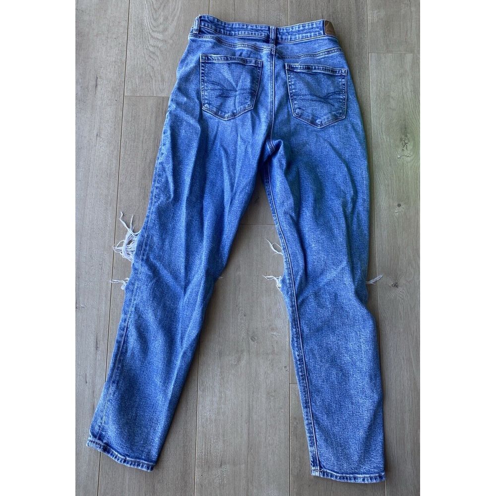 American Eagle Mom Jean Sz 6 Regular Medium Wash Stretch Distressed Denim Jeans - Picture 2 of 5